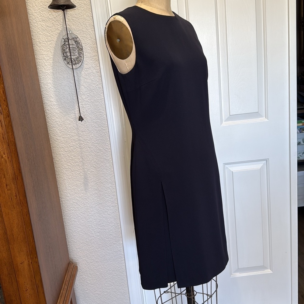 Ann Taylor Classy and Sophisticated sleeveless dark navy dress. Size 6